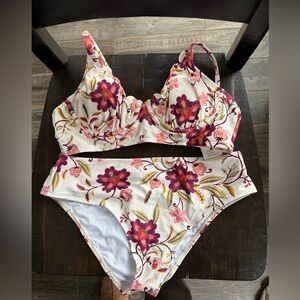 Cupshe White Floral Bikini Set with Purple and Pink Flowers